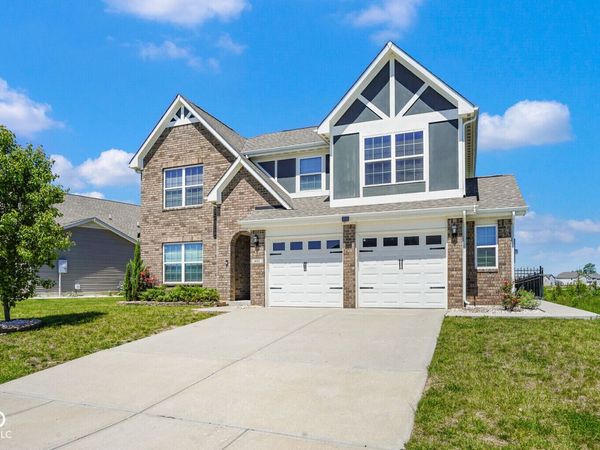 992 Cherry Tree Lane, Greenwood, IN 46143