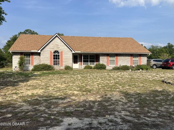 5453 N Us Highway 17 , DeLeon Springs, FL 32130