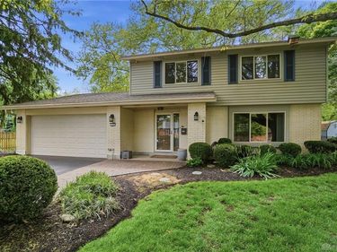 320 S Village Drive, Washington TWP, OH 45459