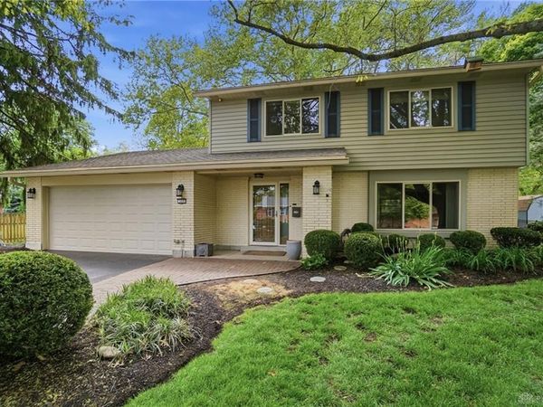 320 S Village Drive, Washington TWP, OH 45459