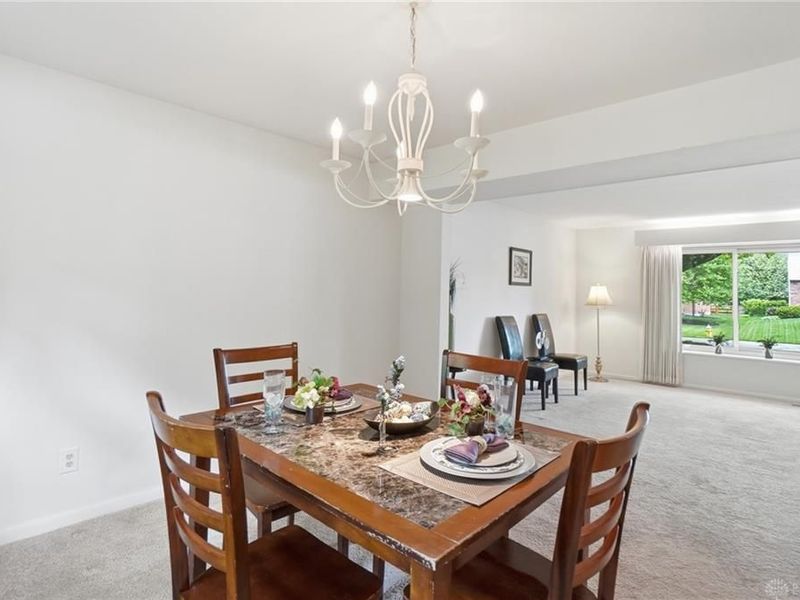 320 S Village Drive, Washington Township, OH 45459 Photo 17