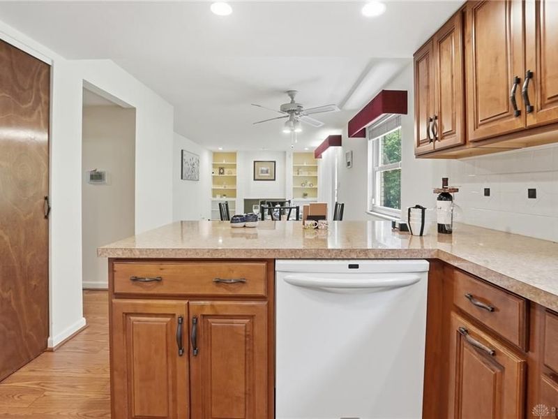 320 S Village Drive, Washington Township, OH 45459 Photo 20
