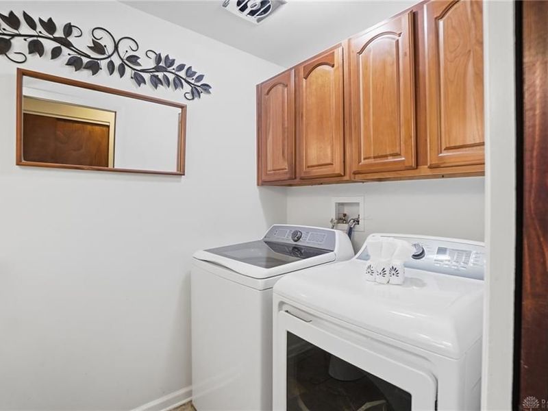 320 S Village Drive, Washington Township, OH 45459 Photo 32