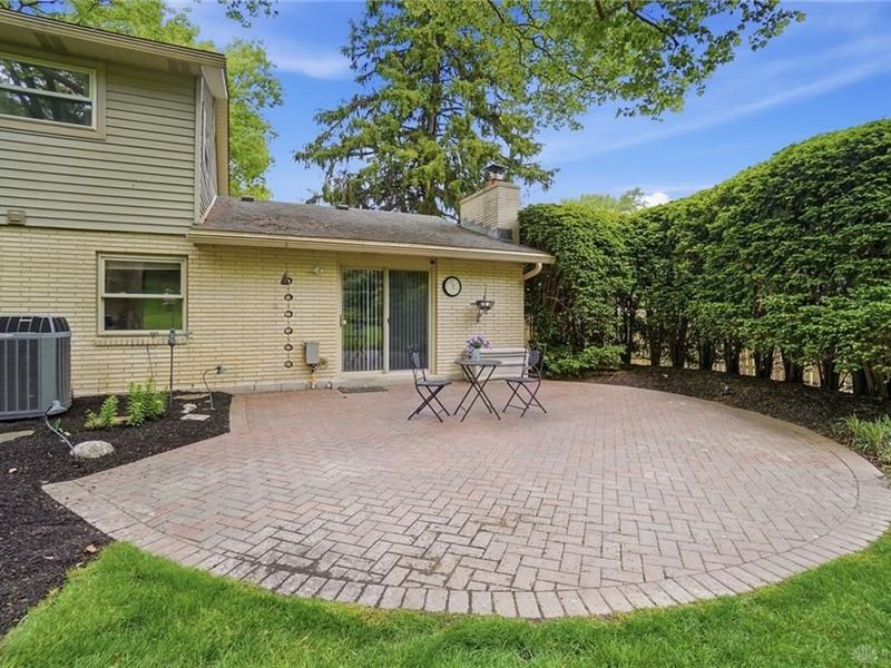 320 S Village Drive, Washington Township, OH 45459 Photo 49