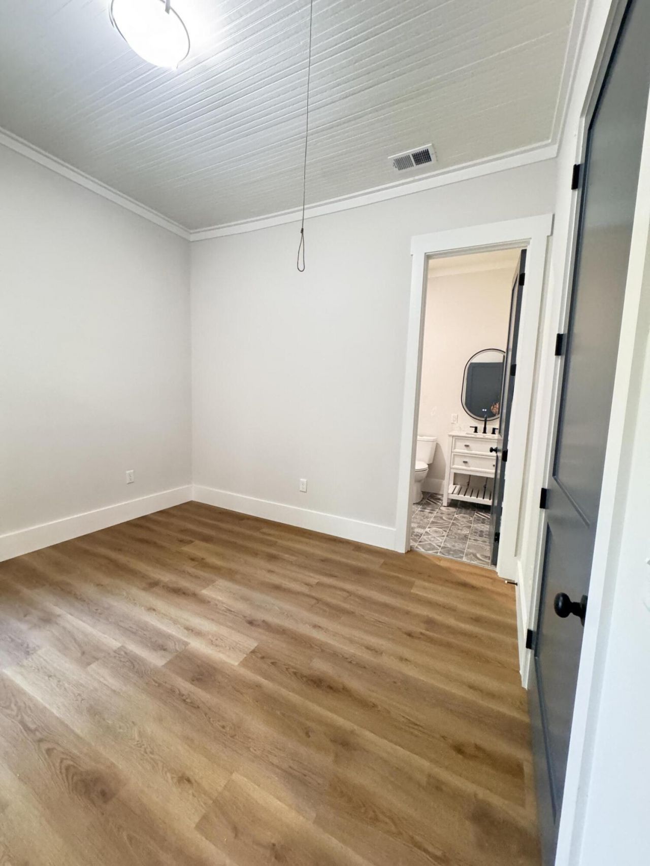 105 Tracy Street Photo 22