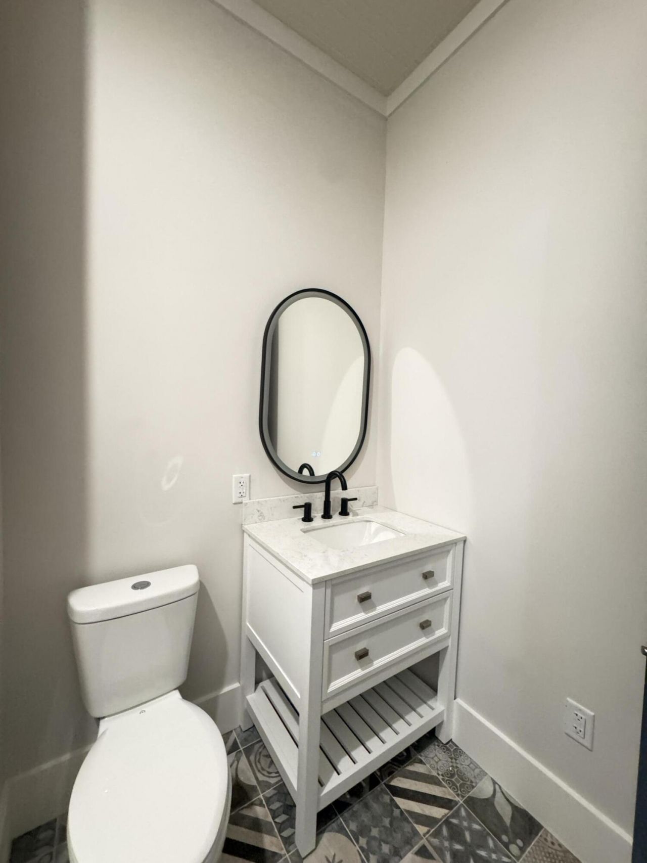 105 Tracy Street Photo 24