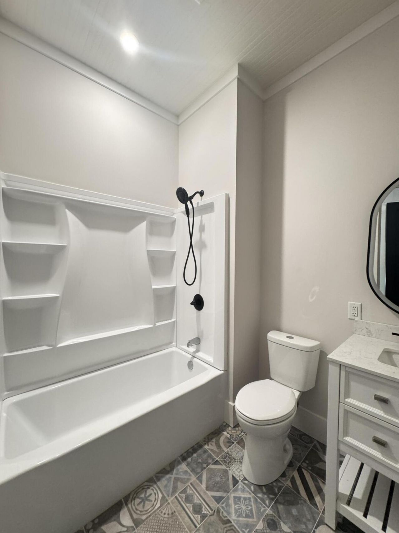 105 Tracy Street Photo 25