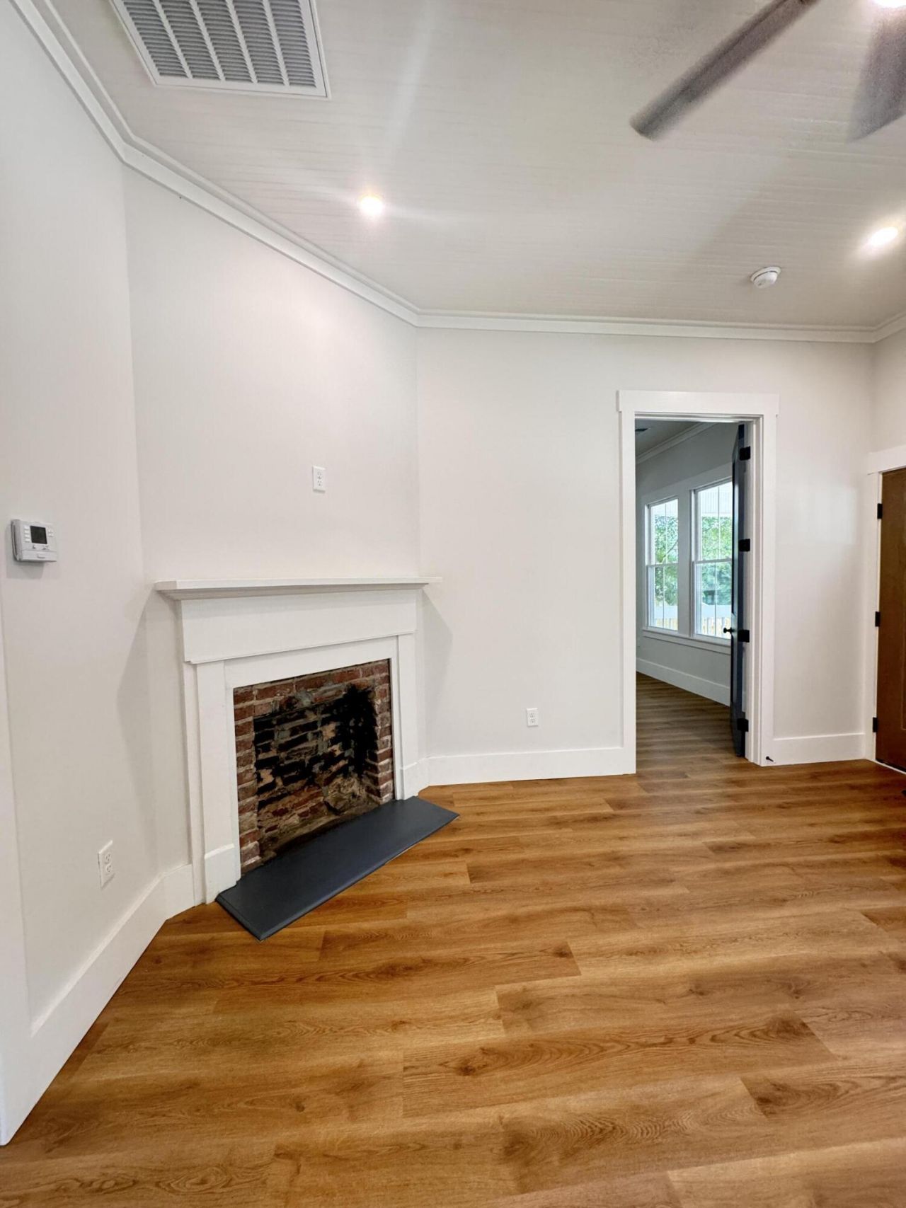 105 Tracy Street Photo 36