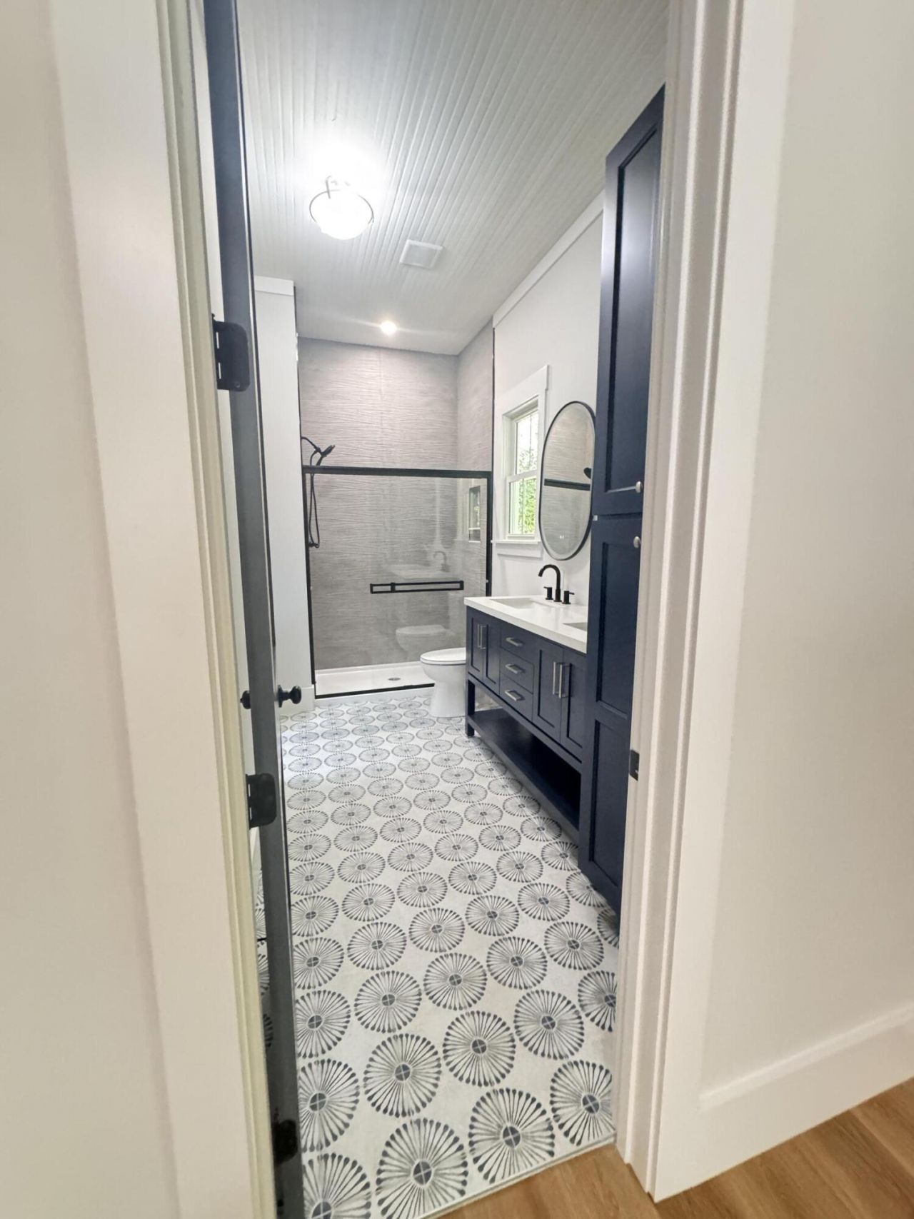 105 Tracy Street Photo 40