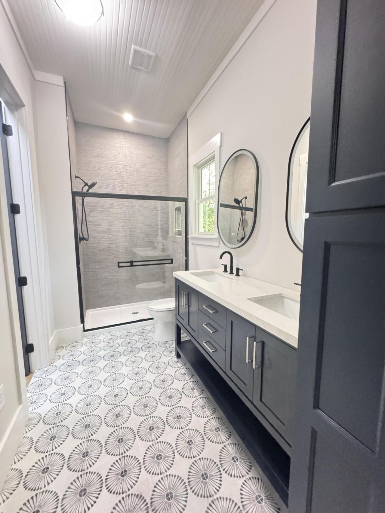105 Tracy Street Photo 42