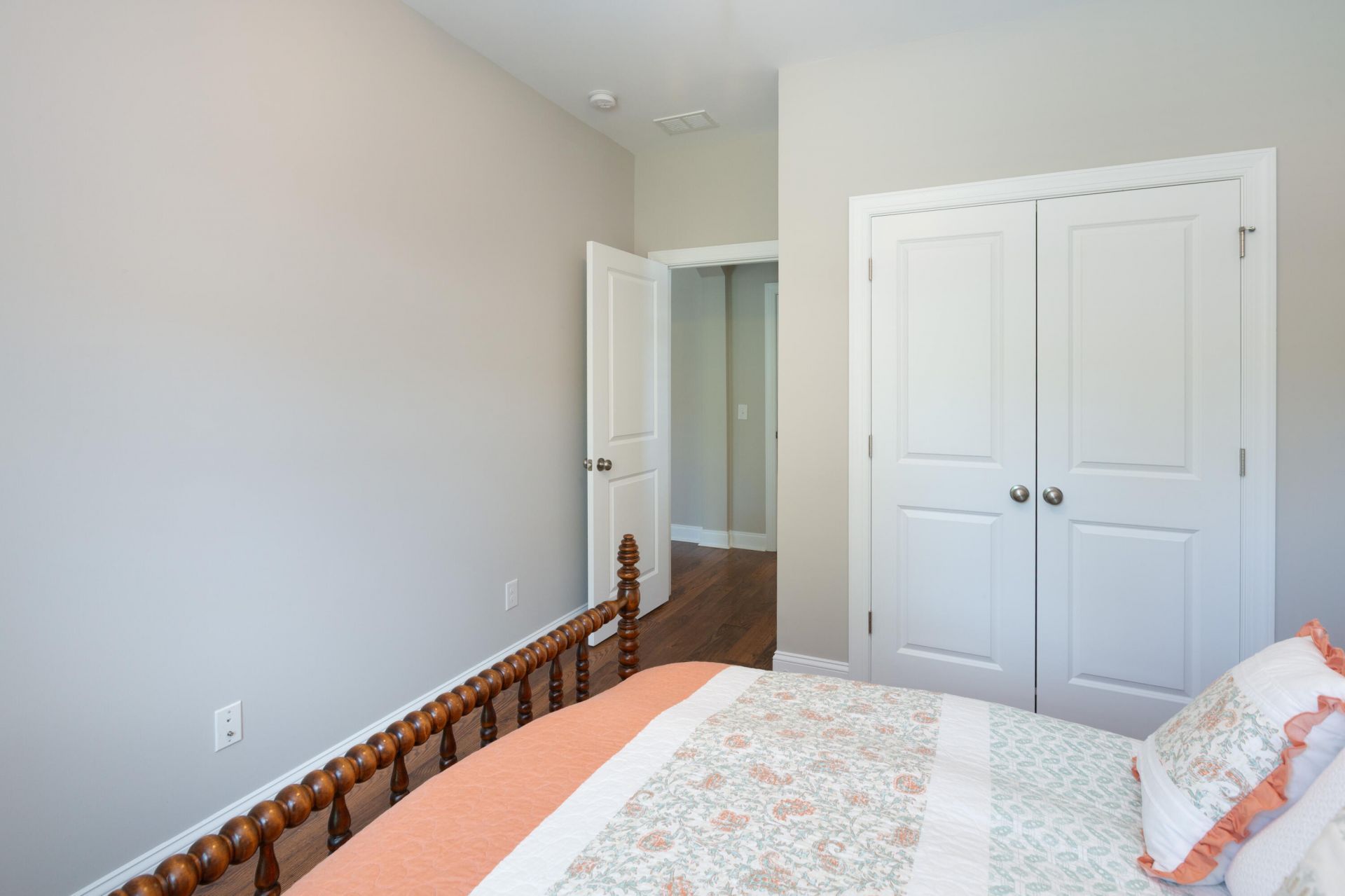 1024 Banker Court Photo 13