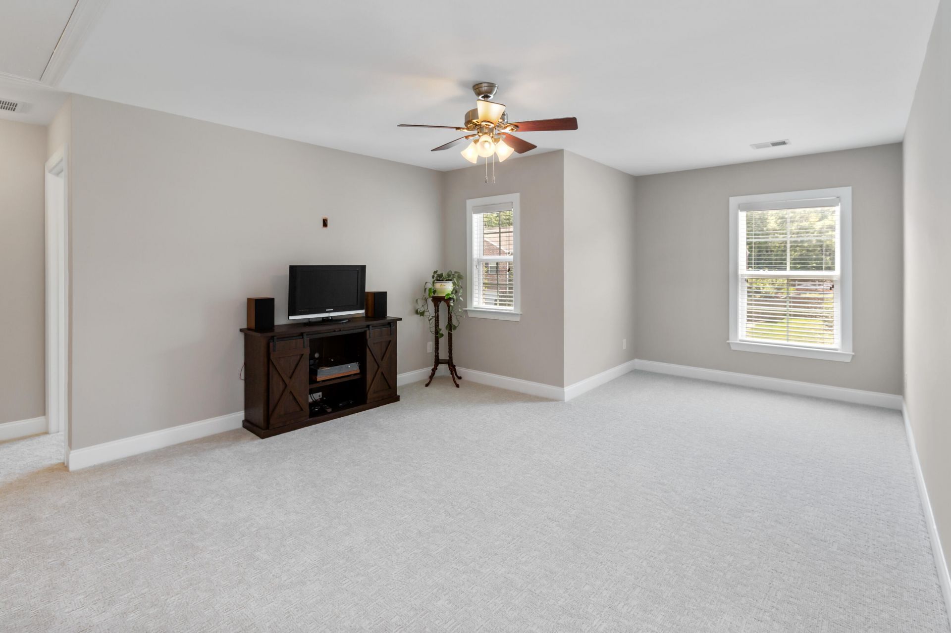 1024 Banker Court Photo 22