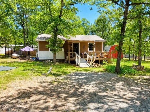 48 Indian Nation Drive , Canadian, OK 74425