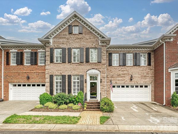 6309 Wakehurst Road , Charlotte, NC 28226