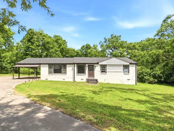 2838 Brunswick Dr, Nashville, TN 37207