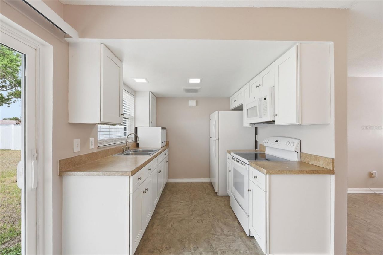 4048 Castlegate Drive, Orlando, FL 32839 Photo