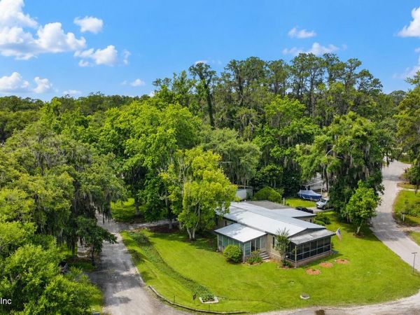 114 N GERALDO Road, East Palatka, FL 32131