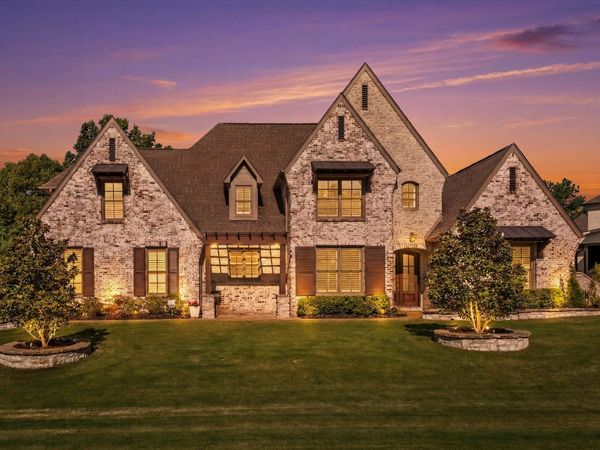 3921 POTTER WOODS CV S, Lakeland, TN 38002