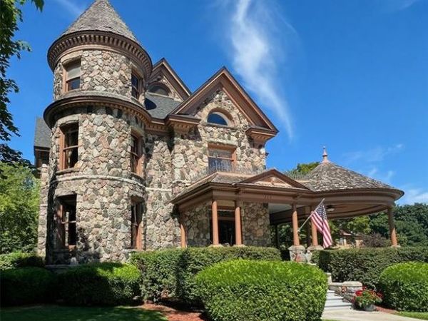 303 S State Avenue , Alpena, MI 49707