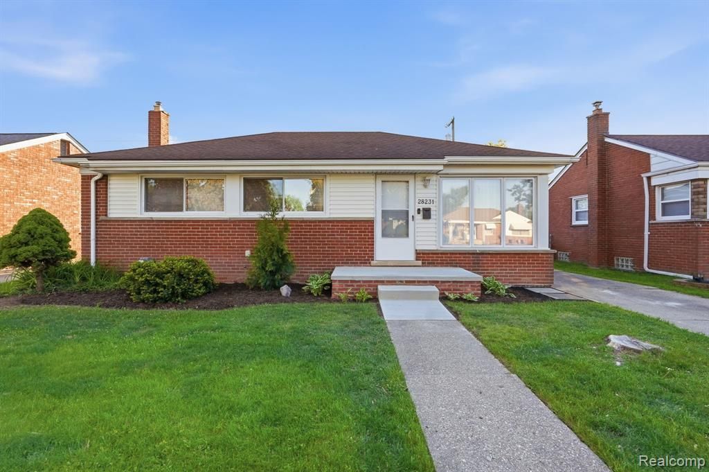 28231 Fountain Street, Roseville, MI 48066 Main Photo