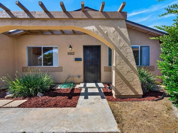 9902 Saddleback Drive, Lakeside, CA 92040