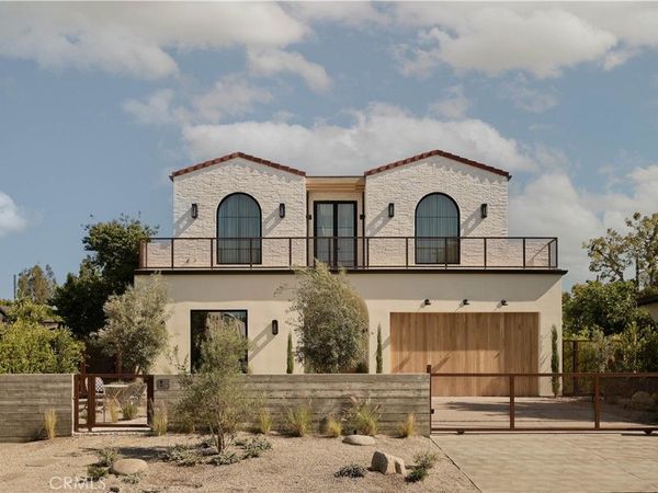 11741 La Maida, Valley Village, CA 91607