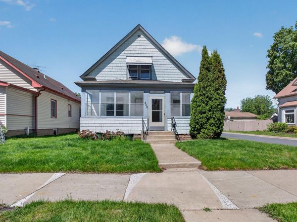 300 4th Avenue S, South Saint Paul, MN 55075