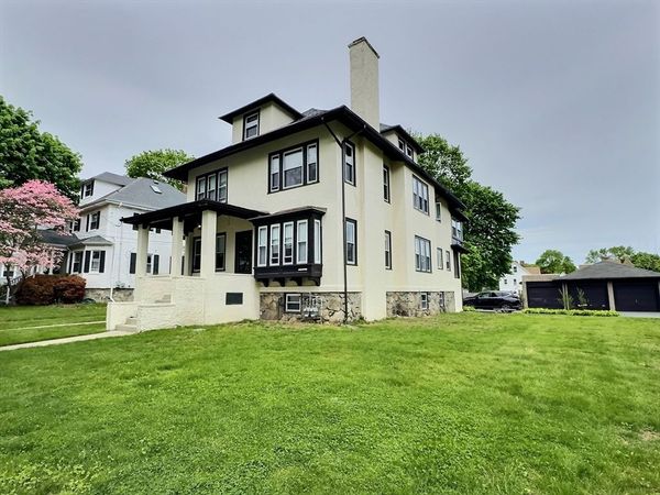 25-27 Florence Ave, Unit 2, Norwood, MA 02062