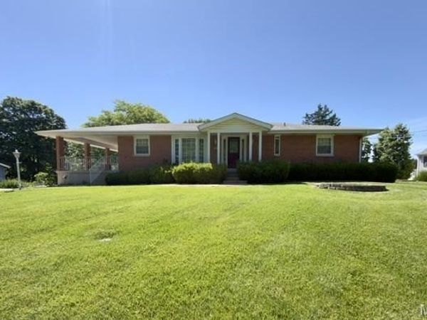 9817 Kimker Lane , Sunset Hills, MO 63127