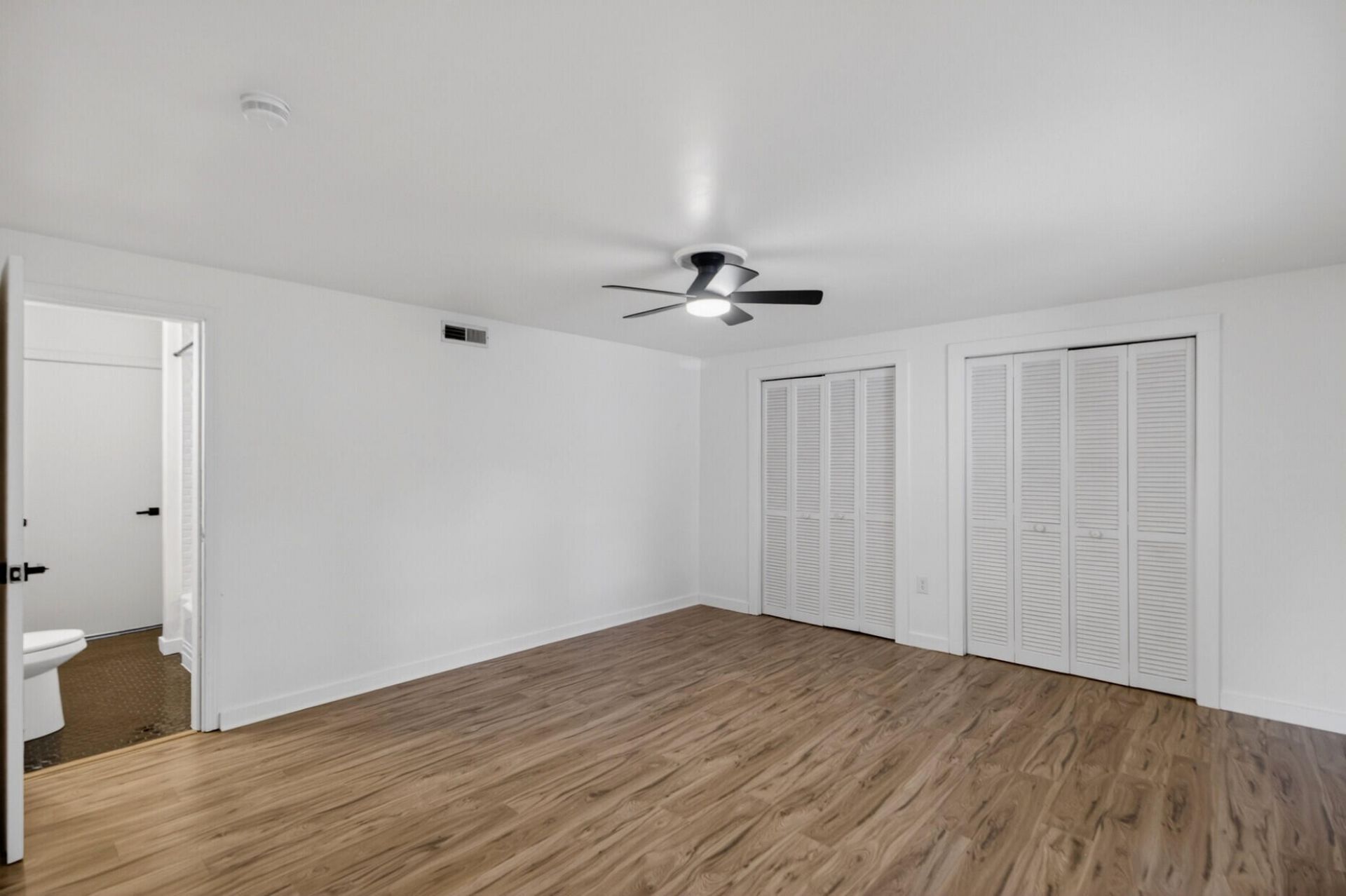3018 Matipan Avenue Photo 23