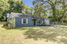 3018 Matipan Avenue photo 4