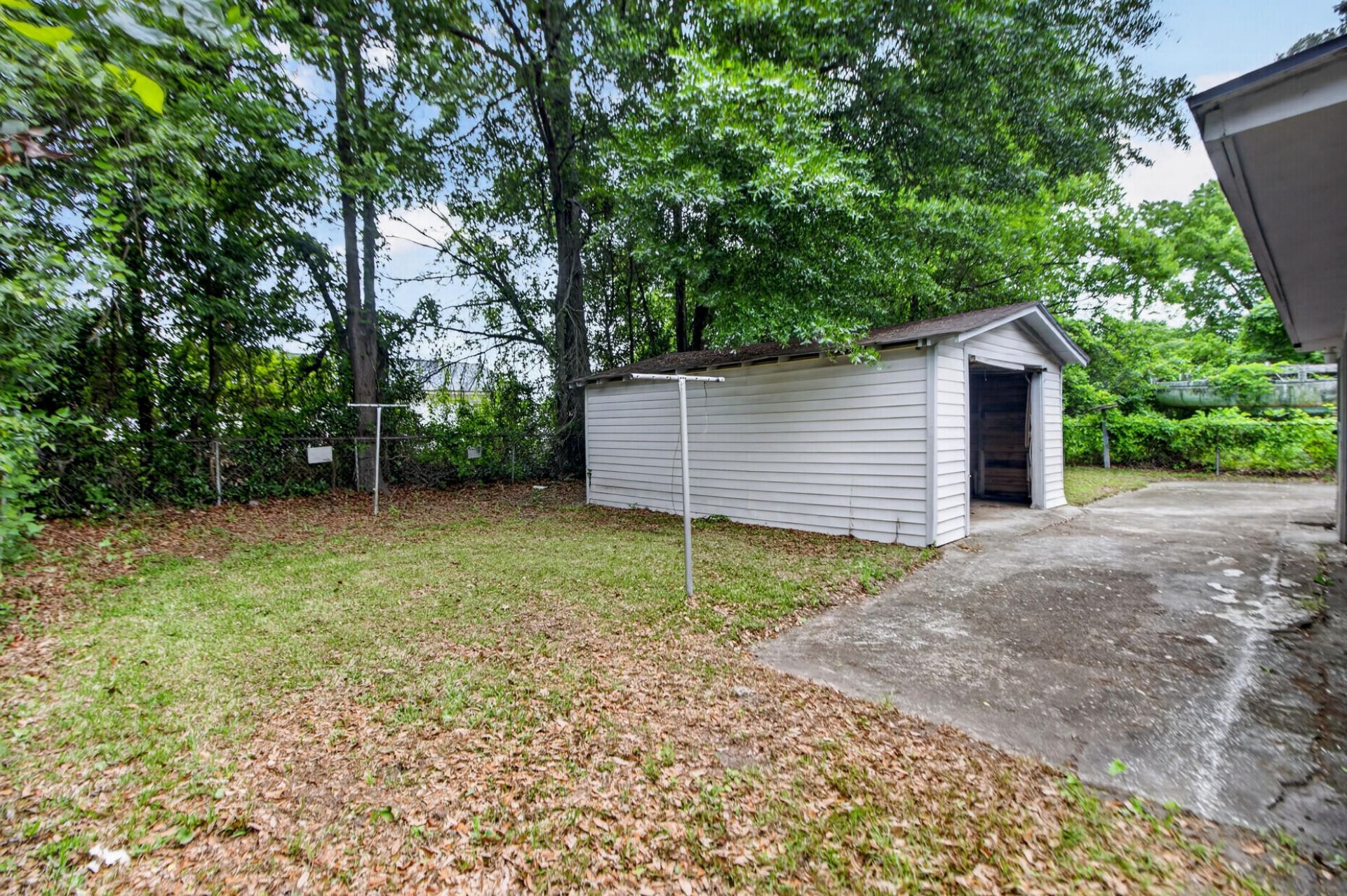 3018 Matipan Avenue Photo 33