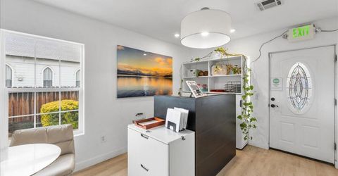 438 Pyramid Way, Unit 1, Sparks, NV 89431 Photo