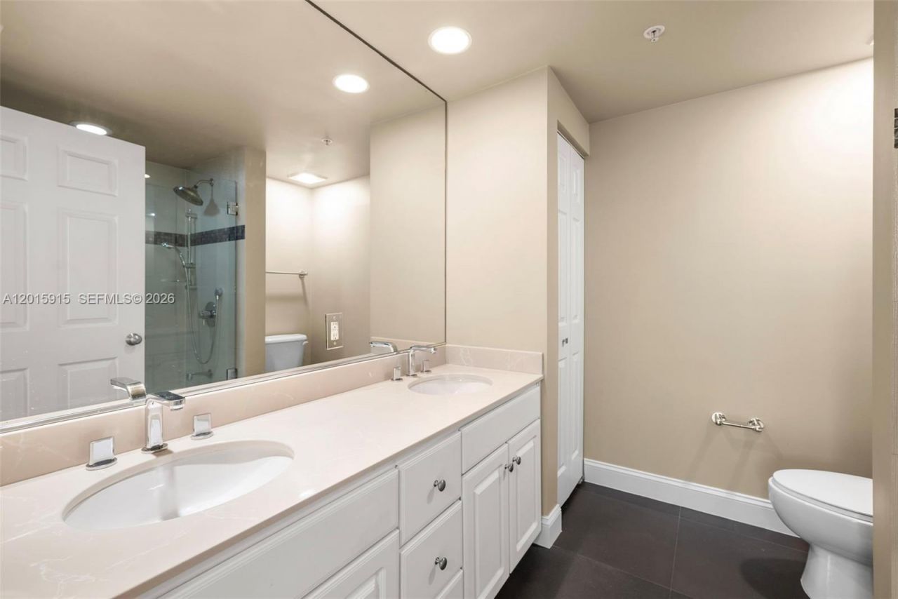 2000 N Bayshore Dr , Unit 307, Miami, FL 33137 Photo