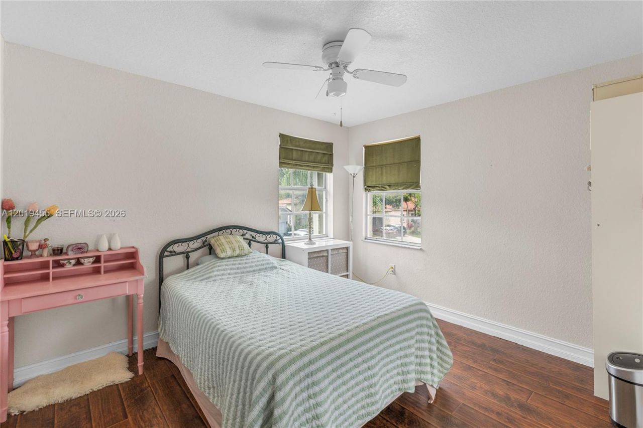 17047 NW 16th St, Pembroke Pines, FL 33028 Photo