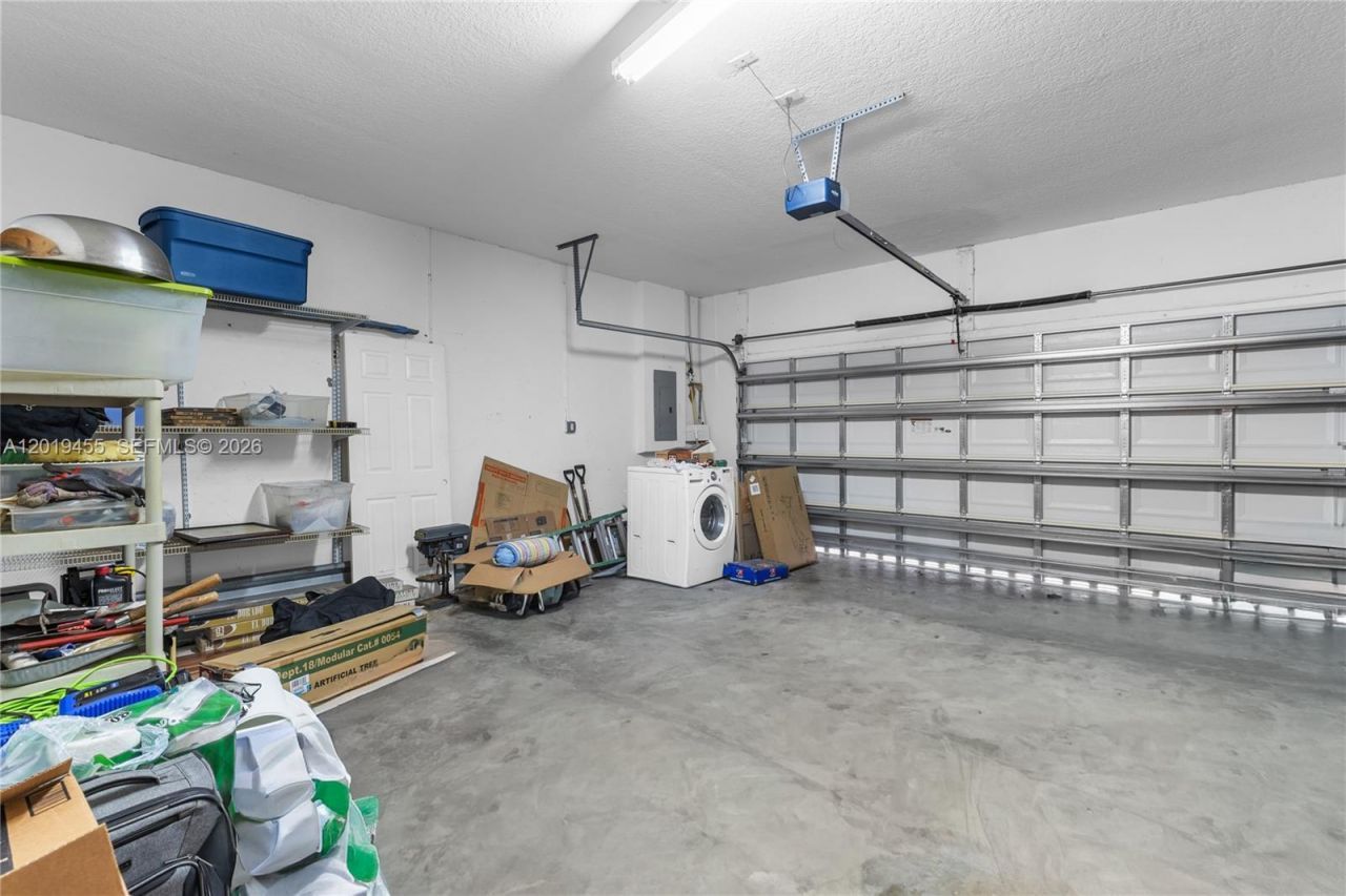 17047 NW 16th St, Pembroke Pines, FL 33028 Photo