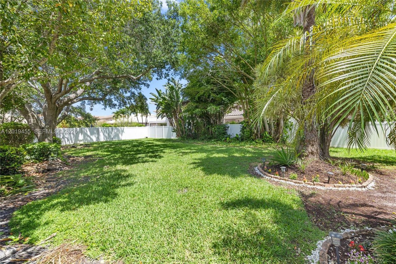 17047 NW 16th St, Pembroke Pines, FL 33028 Photo