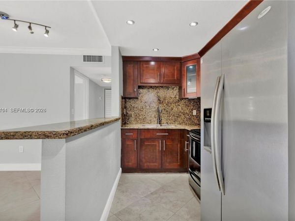 6200 W Flagler St, Unit 301, Miami, FL 33144