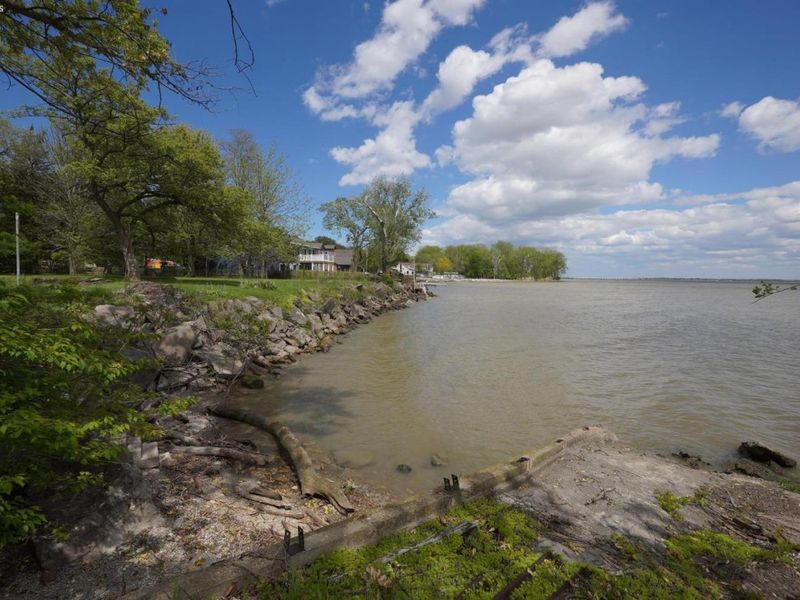 2426 E Schiewe Road, Port Clinton, OH 43452 Photo 11
