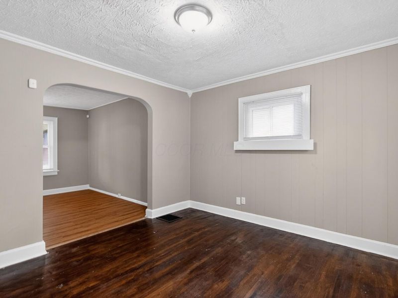 1389 Genessee Avenue , Columbus, OH 43211 Photo 14