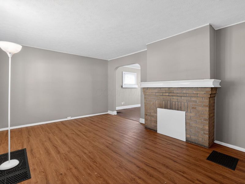 1389 Genessee Avenue , Columbus, OH 43211 Photo 16