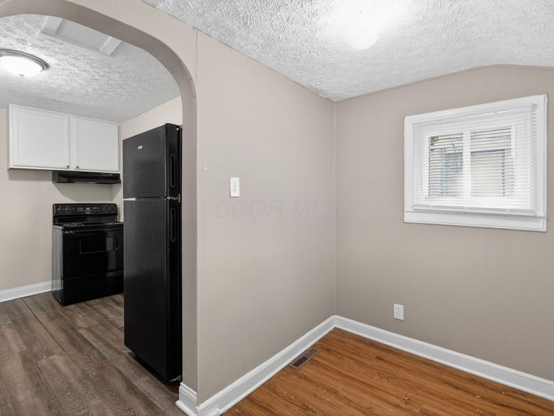 1389 Genessee Avenue, Columbus, OH 43211 Photo 18