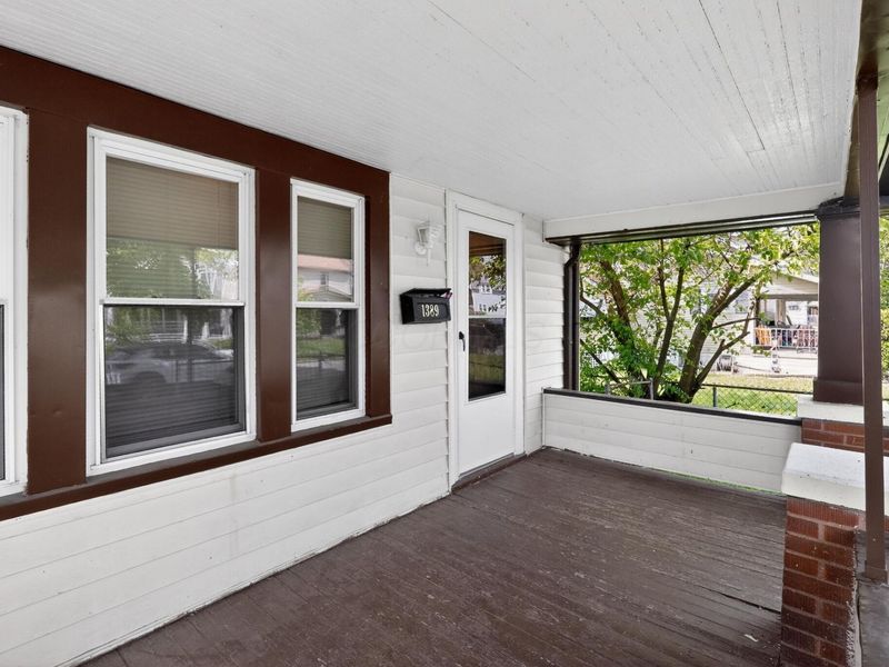 1389 Genessee Avenue , Columbus, OH 43211 Photo 28