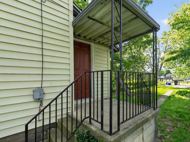 1389 Genessee Avenue, Columbus, OH 43211 Photo 6