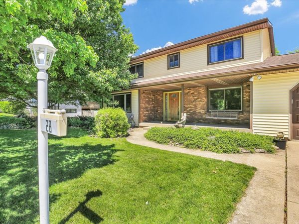 28 Dunlap Drive , Sidney, IL 61877