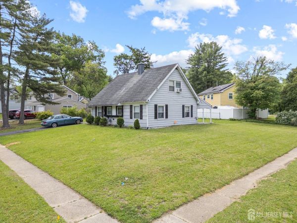2 Budhollow Lane, Willingboro, NJ 08046