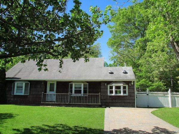 49 Highview Lane , Ridge, NY 11961