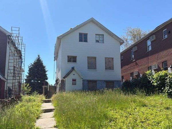 90 Jackie Robinson Parkway , Brooklyn, NY 11207