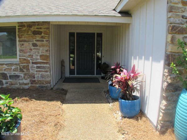 407 Spike Ridge, Canton, MS 39046