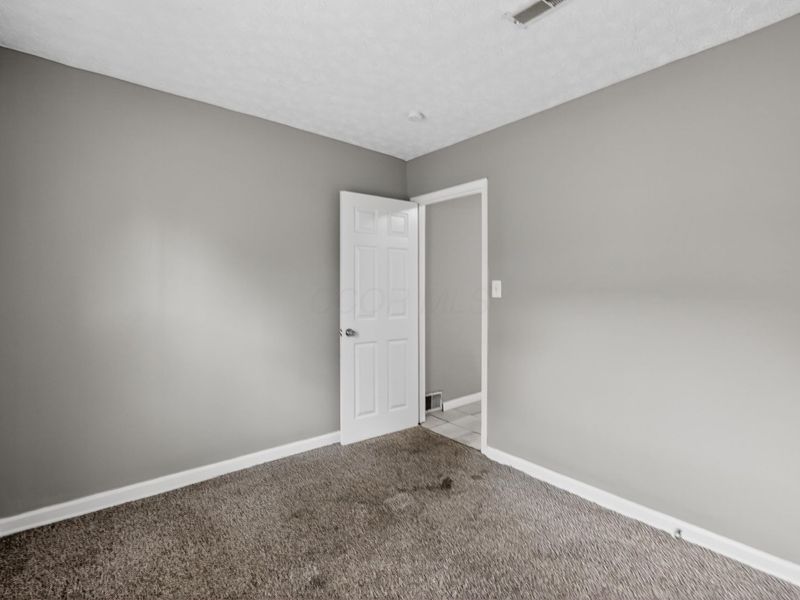 679 Dexter Avenue, Columbus, OH 43204 Photo 12